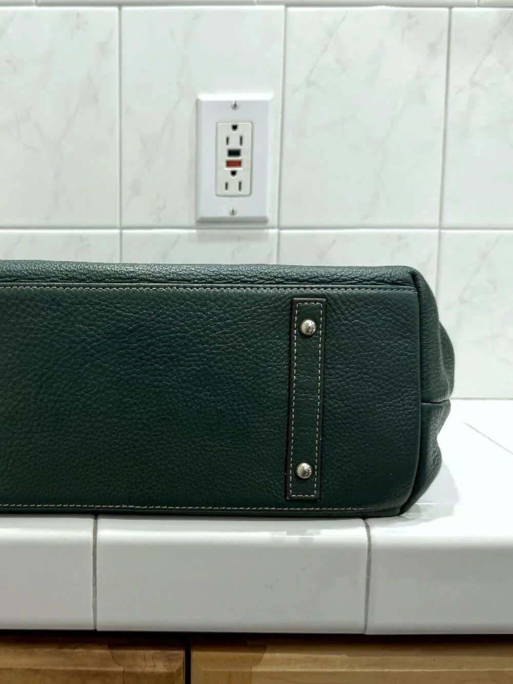 Dooney & Bourke Large Logo Loc Sac in Forest Green